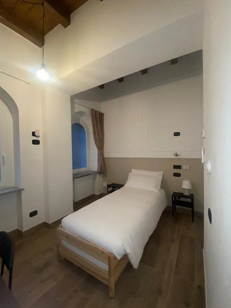 Guest house Center'S Rooms Garlasco City Haven Italy